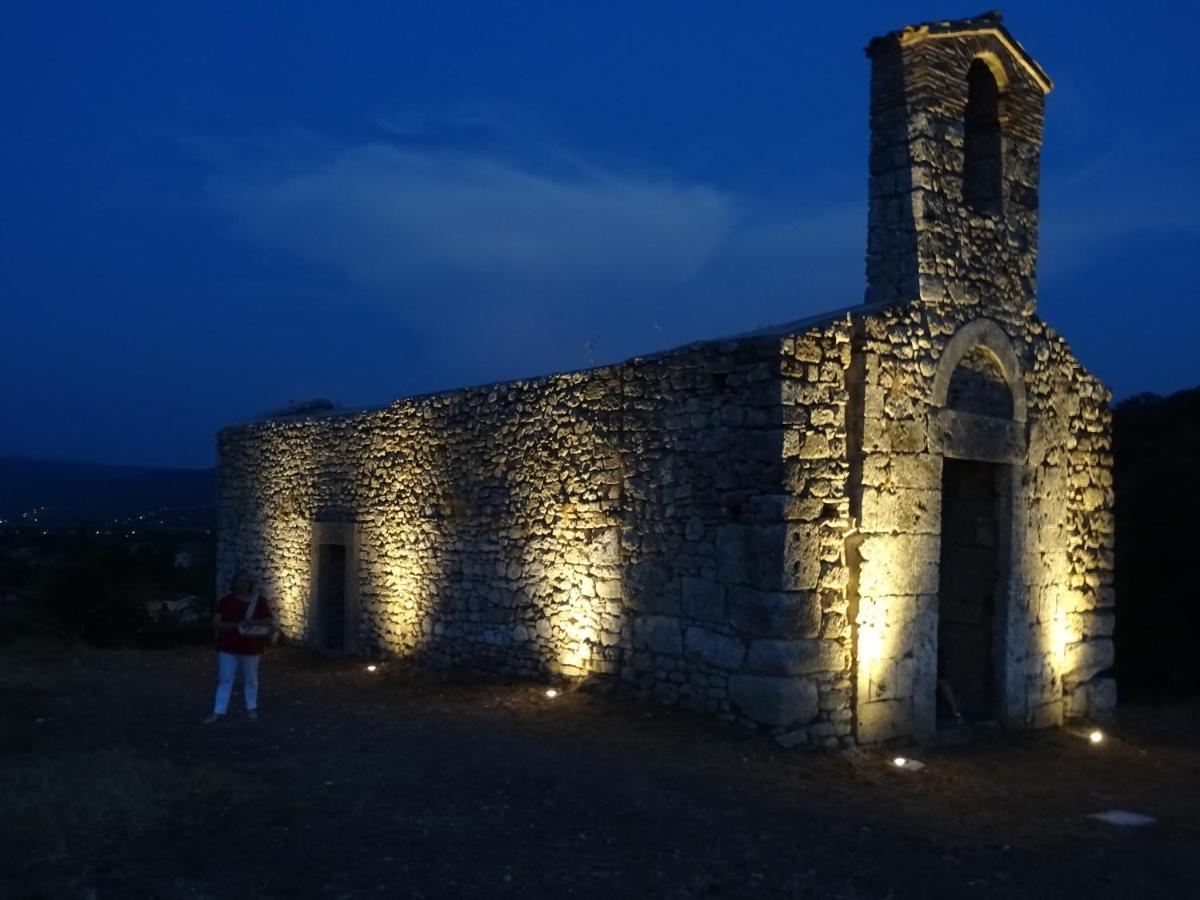 La Bottega Del Fabbro Affitto Breve Villa Contigliano Kültér fotó