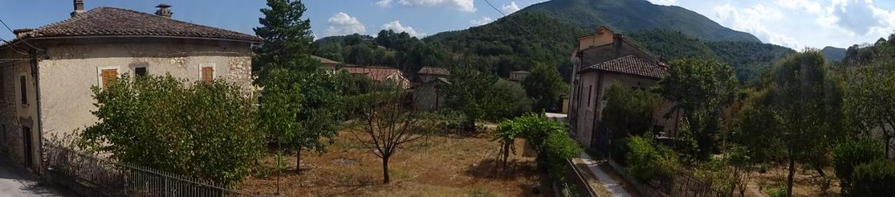 La Bottega Del Fabbro Affitto Breve Villa Contigliano Kültér fotó