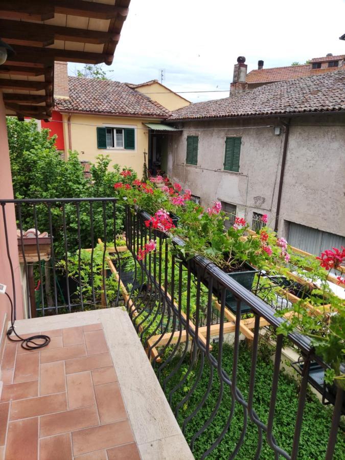 La Bottega Del Fabbro Affitto Breve Villa Contigliano Kültér fotó